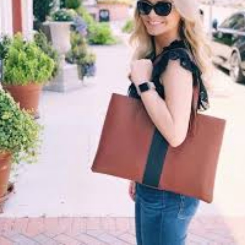 **Vince Camuto**Luck Tote